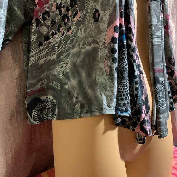 aDRESSing Woman Sweater Cardigan XL Short Animal Pring Gray Pink NWT Polyester - Picture 6 of 16